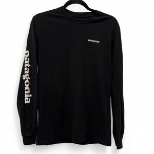 Men’s Patagonia Black Long Sleeve Shirt size small